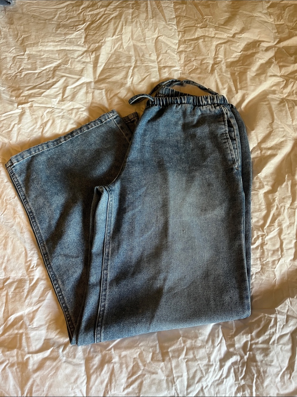 Vanilla Star Wide-Leg Pull-On Jeans in Faded Blue